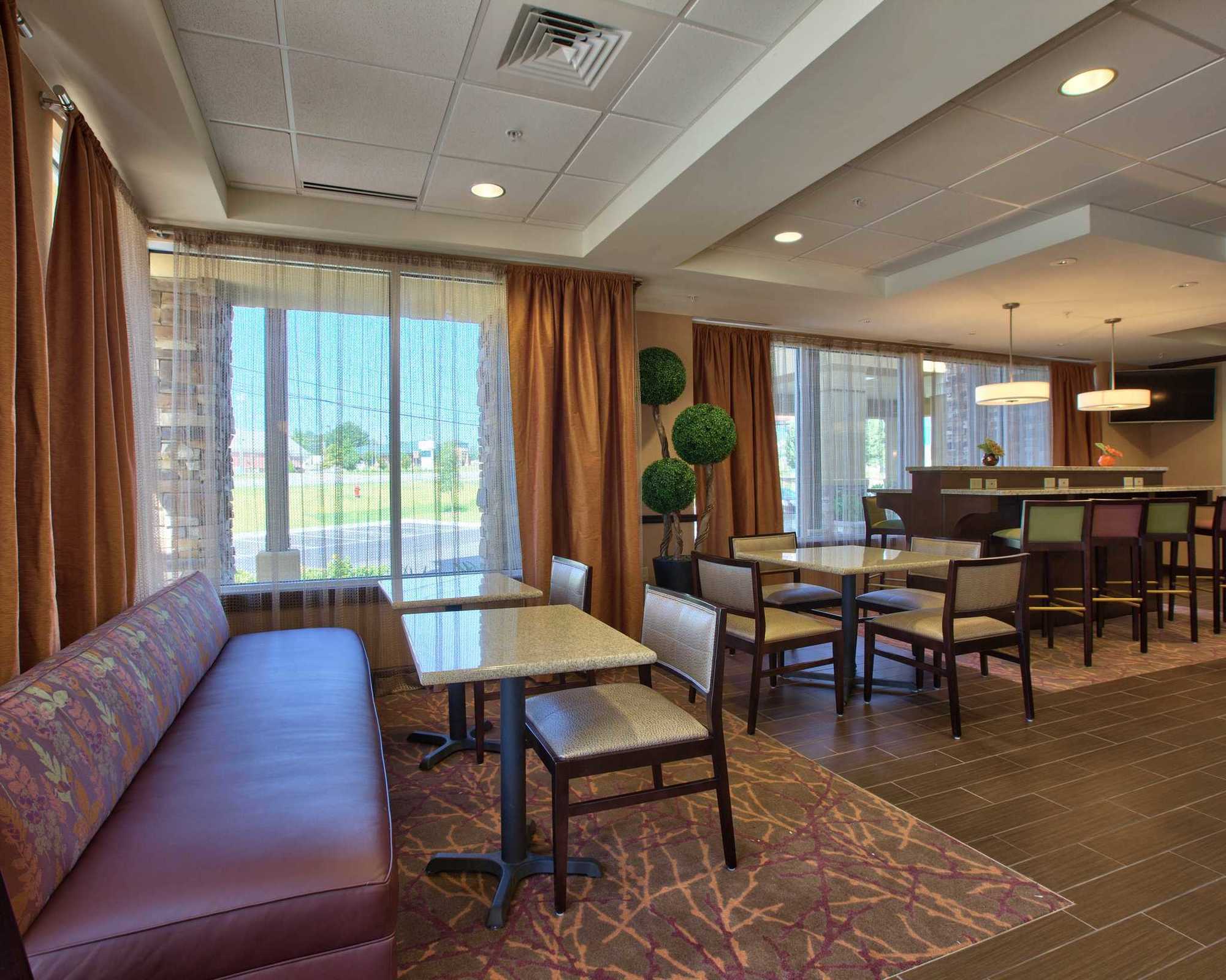 Comfort Inn & Suites Dothan East Létesítmények fotó