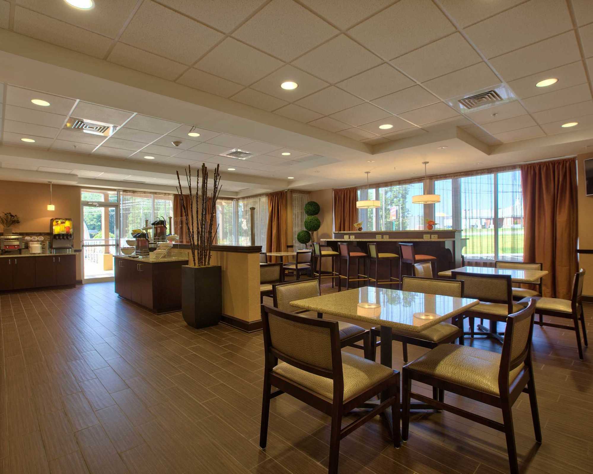 Comfort Inn & Suites Dothan East Létesítmények fotó